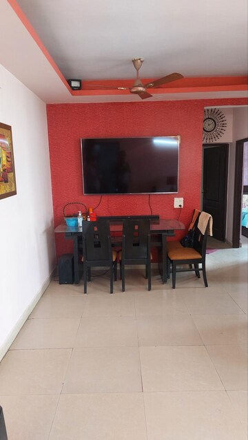 Bedroom in 3.5 BHK Apartment at Amrapali Silicon City, Sector 76 – for Rent