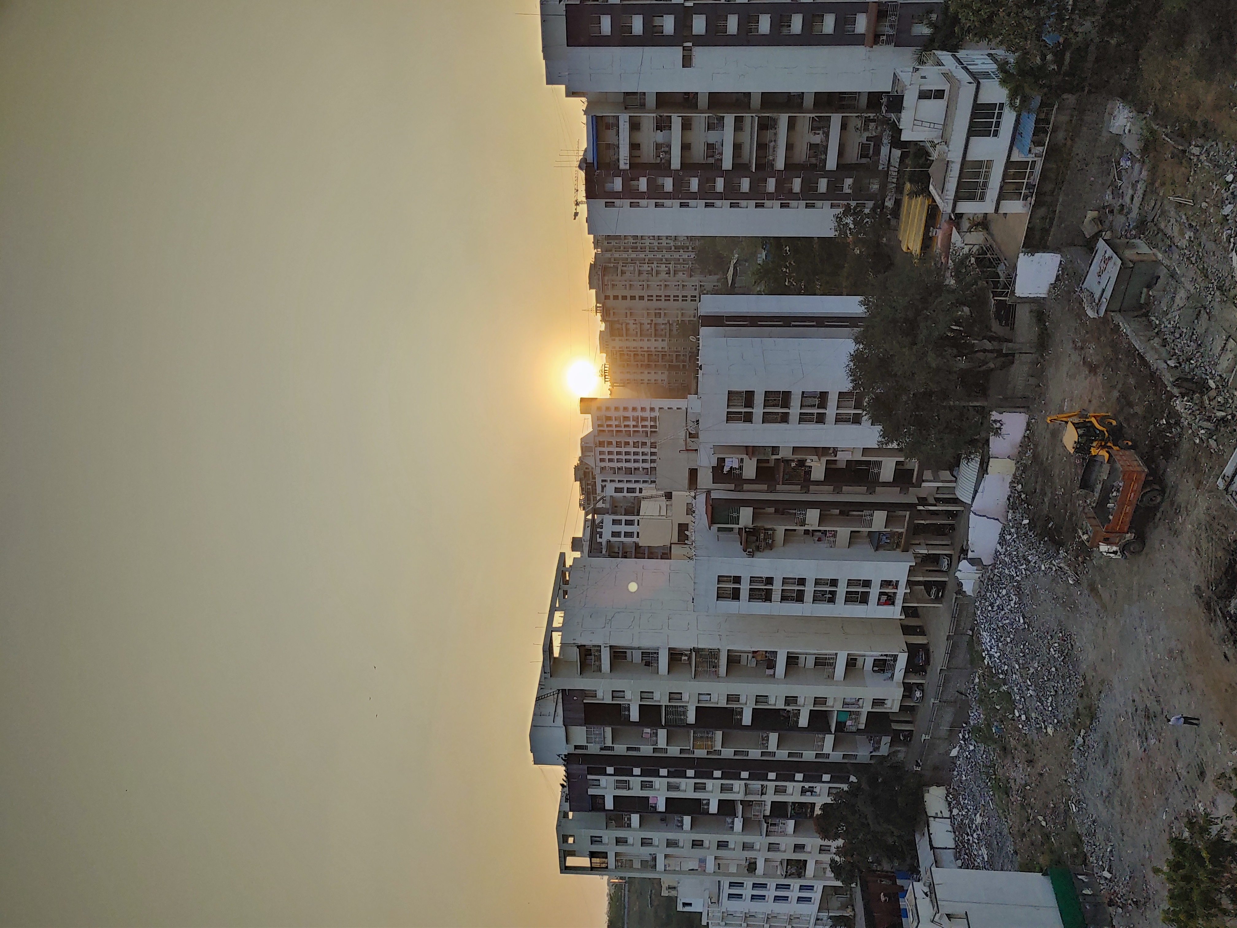 3 BHK + Servant Room 1400 Sq.Ft. Apartment in Pebbles II