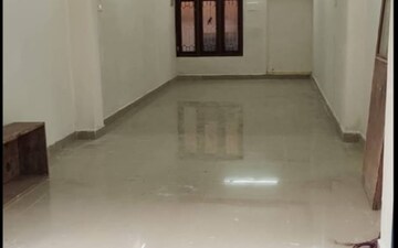 Shop For Rent in Santacruz West