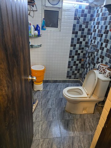 Bathroom in 2.5 BHK Apartment at Divyansh Flora, Sector 16c Greater Noida – for Sale