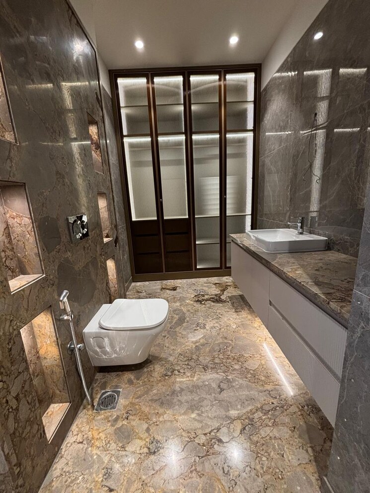 Balcony, south extension ii 3.5 Bedroom 2500 Sq.Ft. Builder Floor In South Extension ii Delhi 9090459