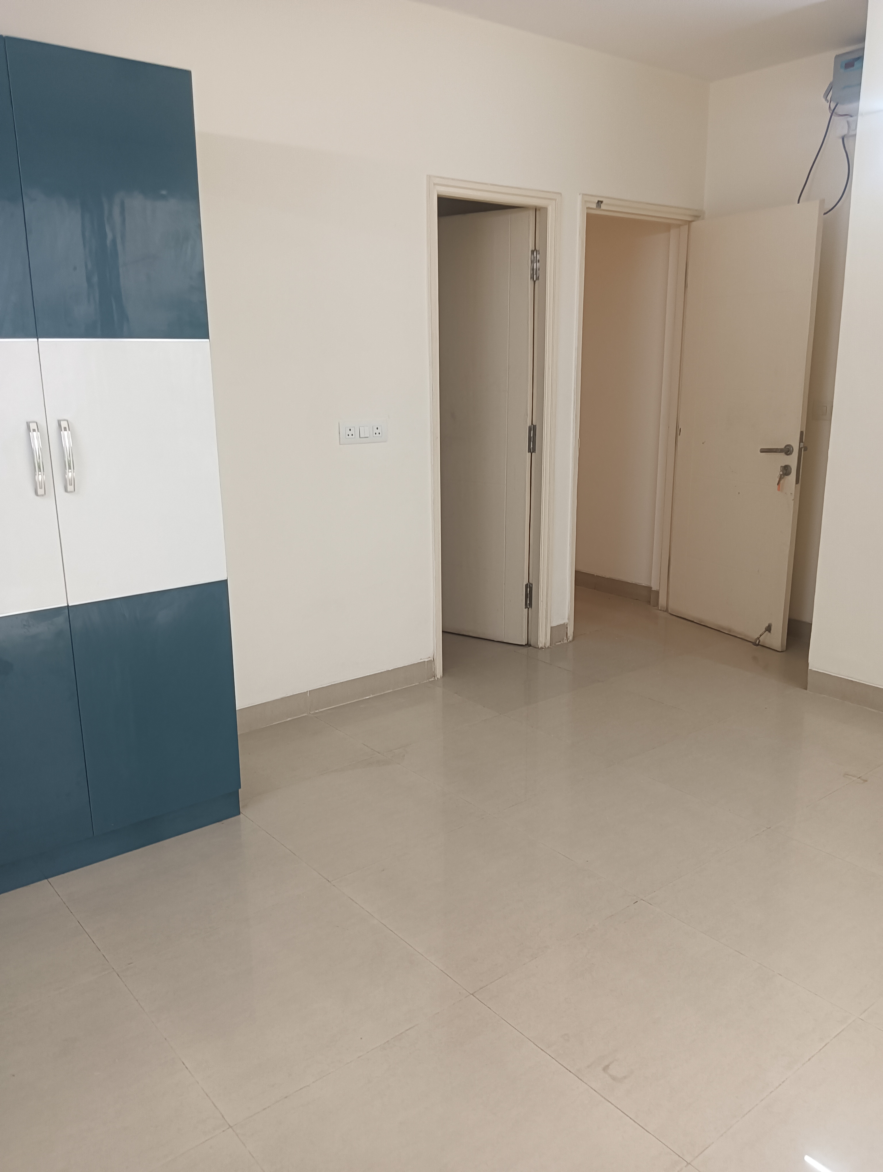 3.5 BHK Apartment For Rent in Satguru Apartments