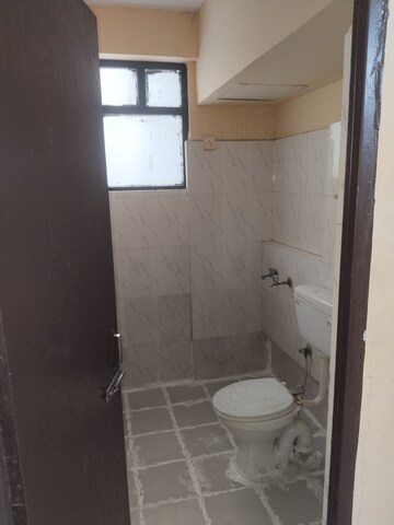 Bathroom in 2 BHK Apartment at OP Floridaa, Sector 82 – for Rent