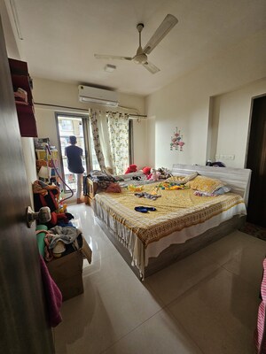 Bedroom in 1 BHK Apartment at Malad West – for Sale