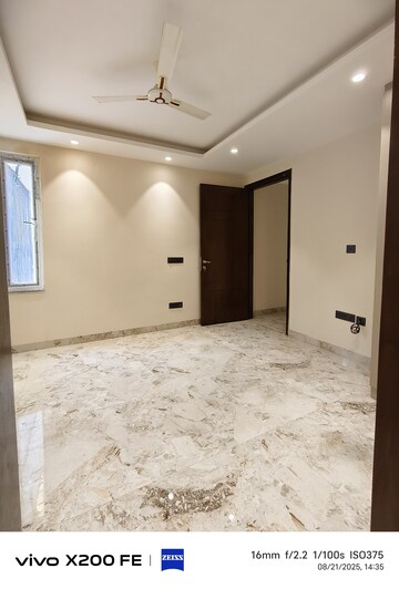 Room in 2 BHK Builder Floor at Freedom Fighters Enclave – for Rent