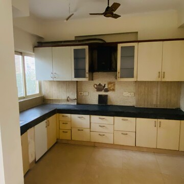 Kitchen in 3.5 BHK Apartment at Gardenia Gateway, Sector 75 – for Rent