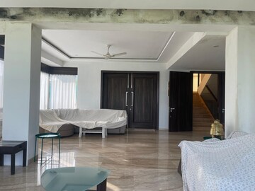 Team Area in 4 BHK Independent House at Royal Palms, Goregaon East – for Rent