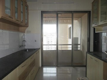Kitchen in 5 BHK Apartment at Siddhivinayak Horizon, Prabhadevi – for Sale