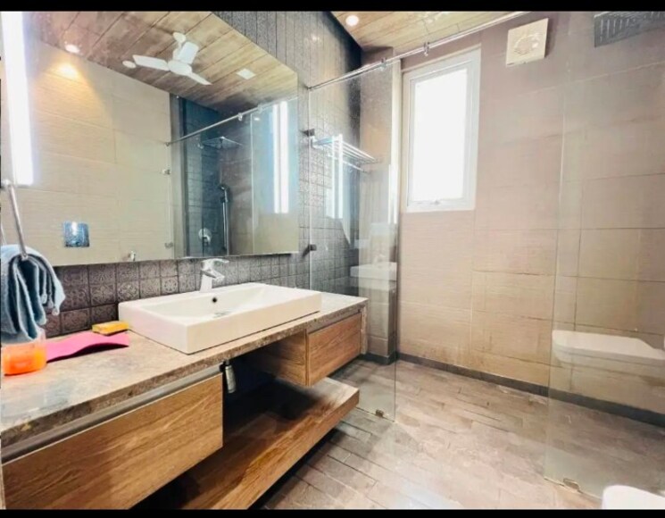 Kitchen, freedom fighters enclave 4 Bedroom 1800 Sq.Ft. Builder Floor In Freedom Fighters Enclave Delhi 9090536