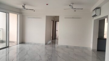 Room in 4 BHK Apartment at M3M Flora 68, Sector 68 – for Rent