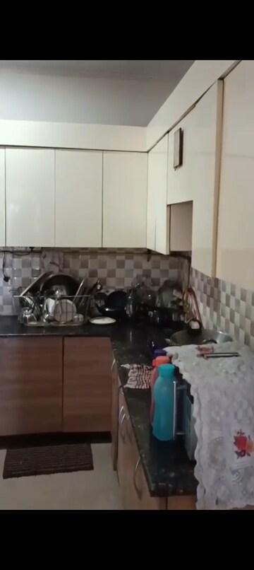 Team Area in 3 BHK Apartment at Gaur City 1st Avenue, Sector 4 Greater Noida – for Rent