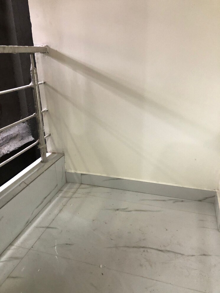 Balcony, chattarpur 1 Bedroom 400 Sq.Ft. Builder Floor In Chattarpur Delhi 9090568