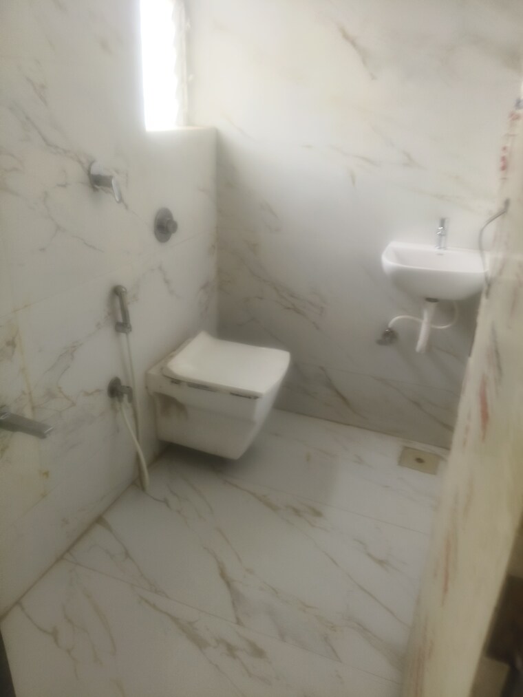 Bathroom, sangle-trinity 1 Bedroom 465 Sq.Ft. Apartment In Gauripada Thane 9090593