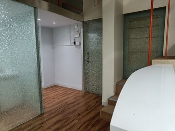 Room in  Office Space in IT/SEZ at Royal Master Mind 5, Goregaon East – for Rent