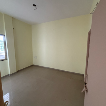Room in 2 BHK Apartment at Savedi – for Rent
