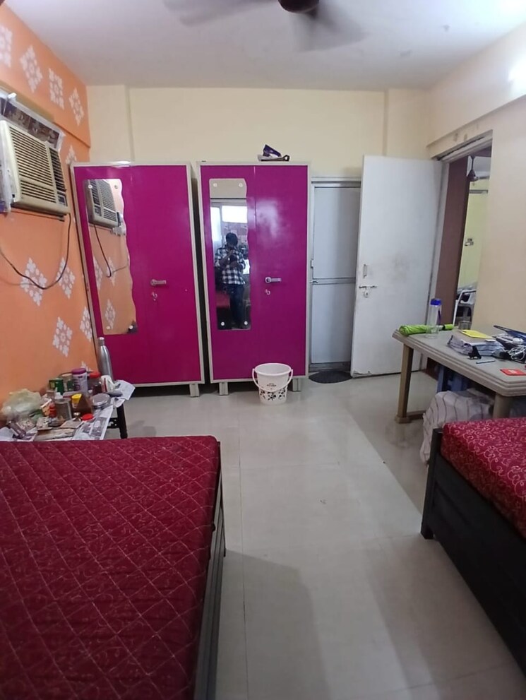 Bedroom, powai Pg For Boys & Girls In Powai 9090603