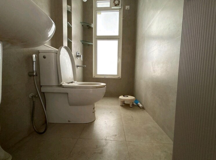 Bathroom, tata-serein 3 Bedroom 1250 Sq.Ft. Apartment In Pokhran Road No Two Thane 9090607