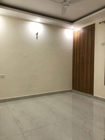 Room in 2 BHK Builder Floor at Chattarpur – for Rent