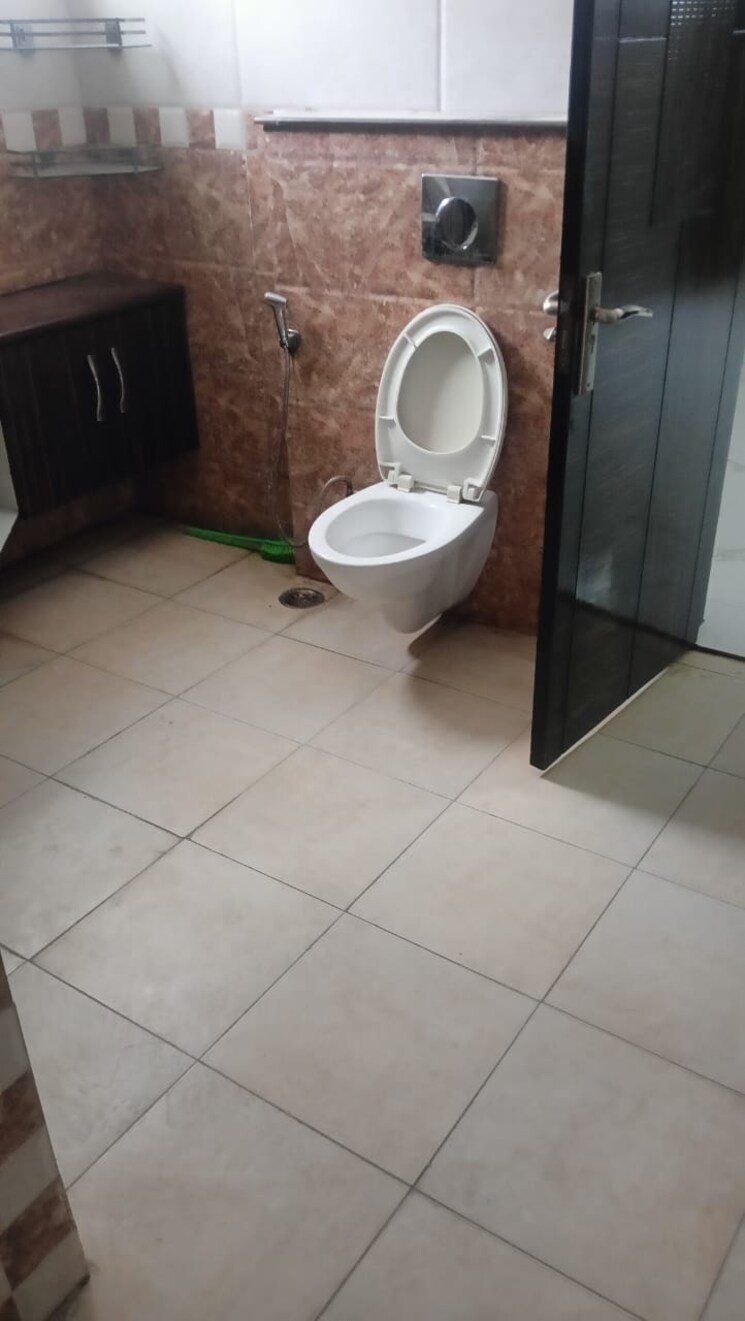 Other, palam vihar 3 Bedroom 2500 Sq.Ft. Builder Floor In Palam Vihar Gurgaon 9090633