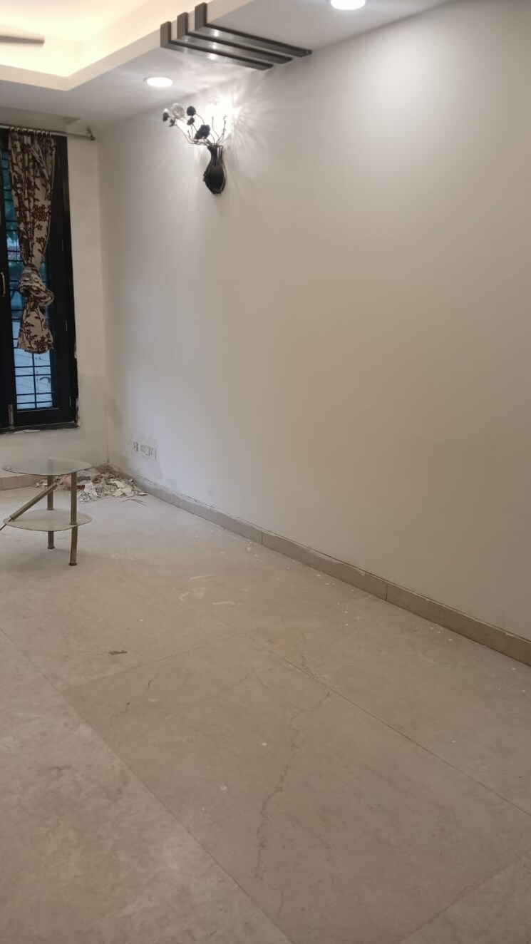 Room, palam vihar 3 Bedroom 2500 Sq.Ft. Builder Floor In Palam Vihar Gurgaon 9090633