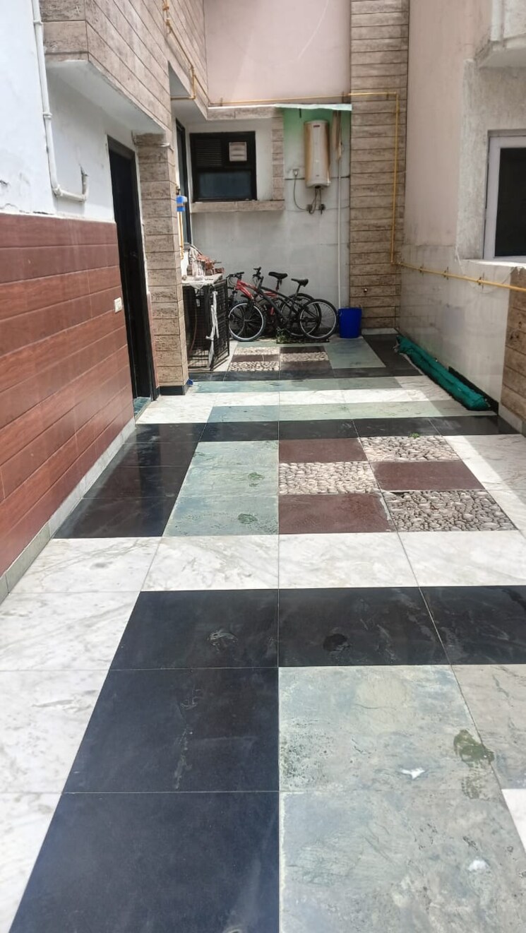 Balcony, palam vihar 3 Bedroom 2500 Sq.Ft. Builder Floor In Palam Vihar Gurgaon 9090633