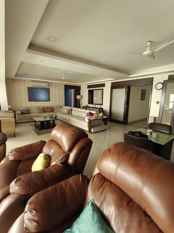 Living Room in 5 BHK Apartment at Cuffe Castle, Cuffe Parade – for Sale