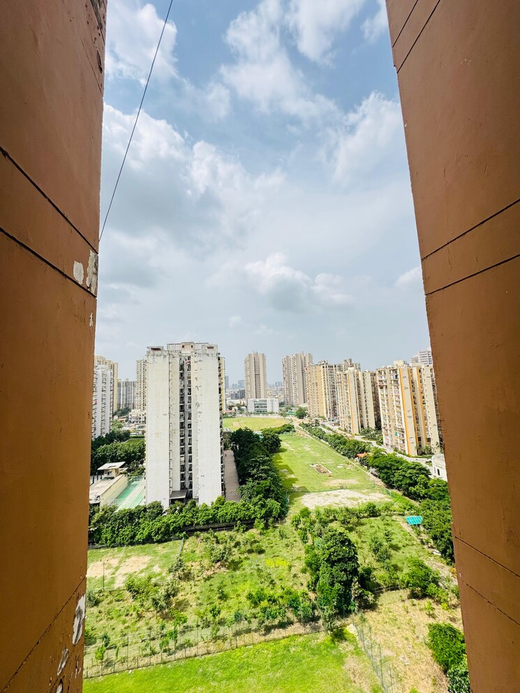 Balcony, gardenia-golf-city 3.5 Bedroom 1550 Sq.Ft. Apartment In Sector 75 Noida 9090640