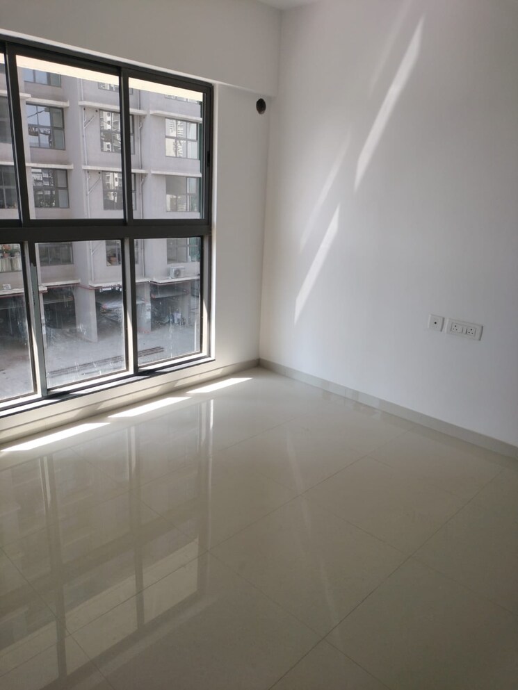 Room, uk-iridium 1 Bedroom 410 Sq.Ft. Apartment In Kandivali East Mumbai 9090629