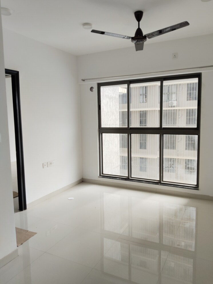 Room, uk-iridium 1 Bedroom 395 Sq.Ft. Apartment In Kandivali East Mumbai 9090662