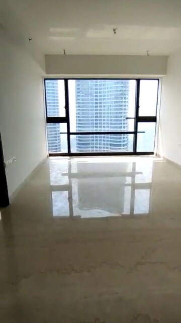 Room in 5 BHK Apartment at Lodha Trump Tower, Worli – for Sale