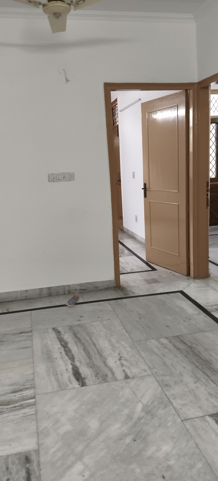 Room, royal-towers-noida 4 Bedroom 2200 Sq.Ft. Apartment In Sector 61 Noida 9090707