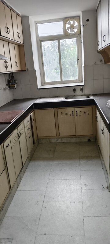 Kitchen in 4 BHK Apartment at Royal Towers Noida, Sector 61 – for Rent