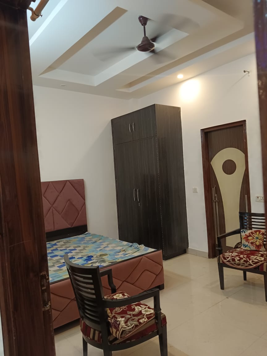 2 BHK + Extra Room 850 Sq.Ft. Builder Floor in VRK Premium Housing Society