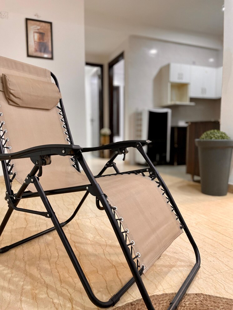 Living Room, chattarpur 3 Bedroom 1100 Sq.Ft. Builder Floor In Chattarpur Delhi 9090694