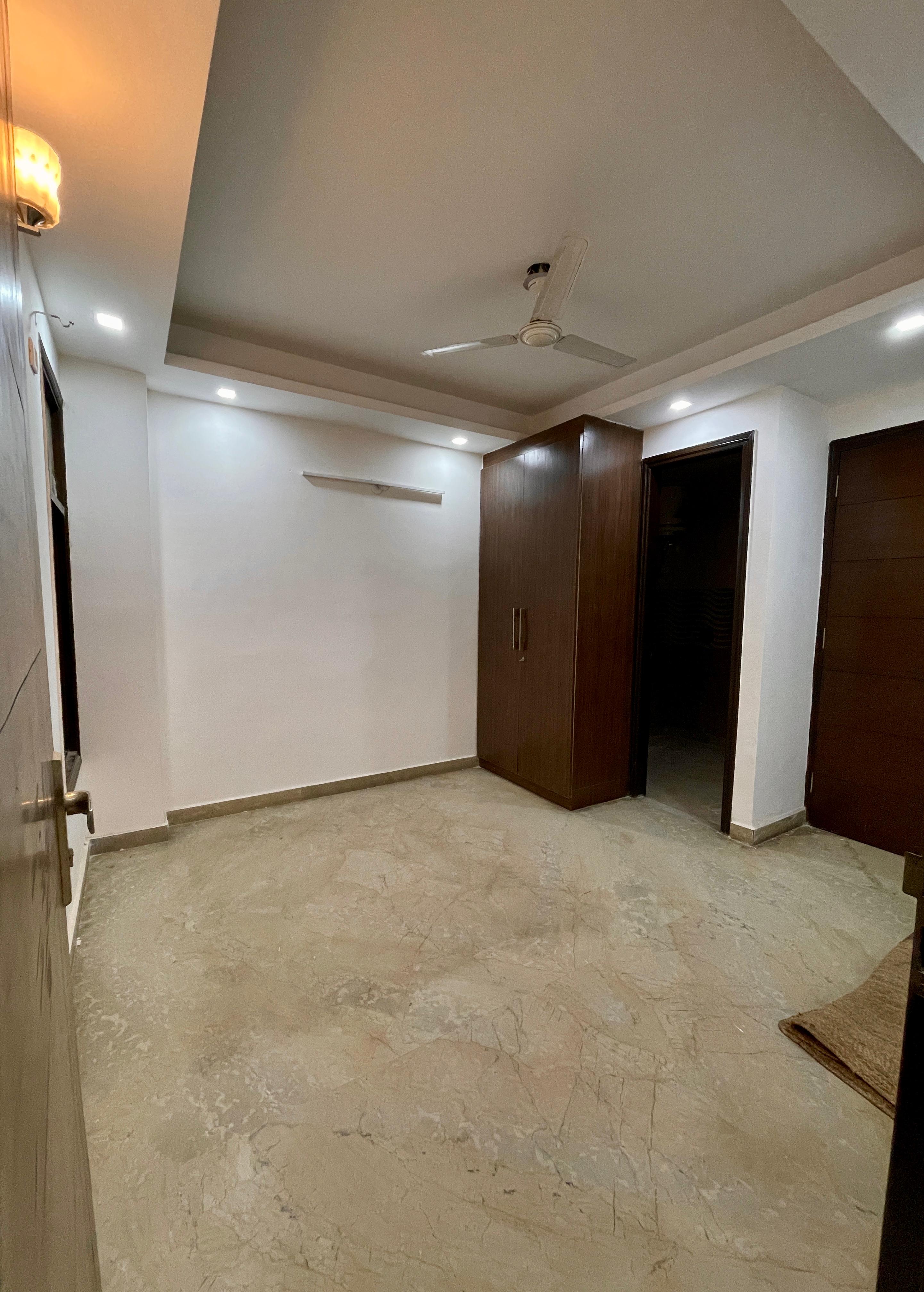 3 BHK Builder Floor For Rent in Chattarpur