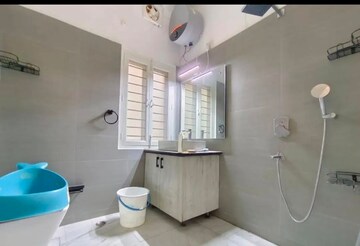 Master Bedroom in 3 BHK Builder Floor at Saket – for Rent