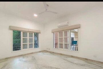 Room in 3 BHK Builder Floor at Saket – for Rent
