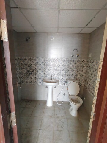Bathroom in 3.5 BHK Apartment at Rise Organic Homes, Mahurali – for Rent