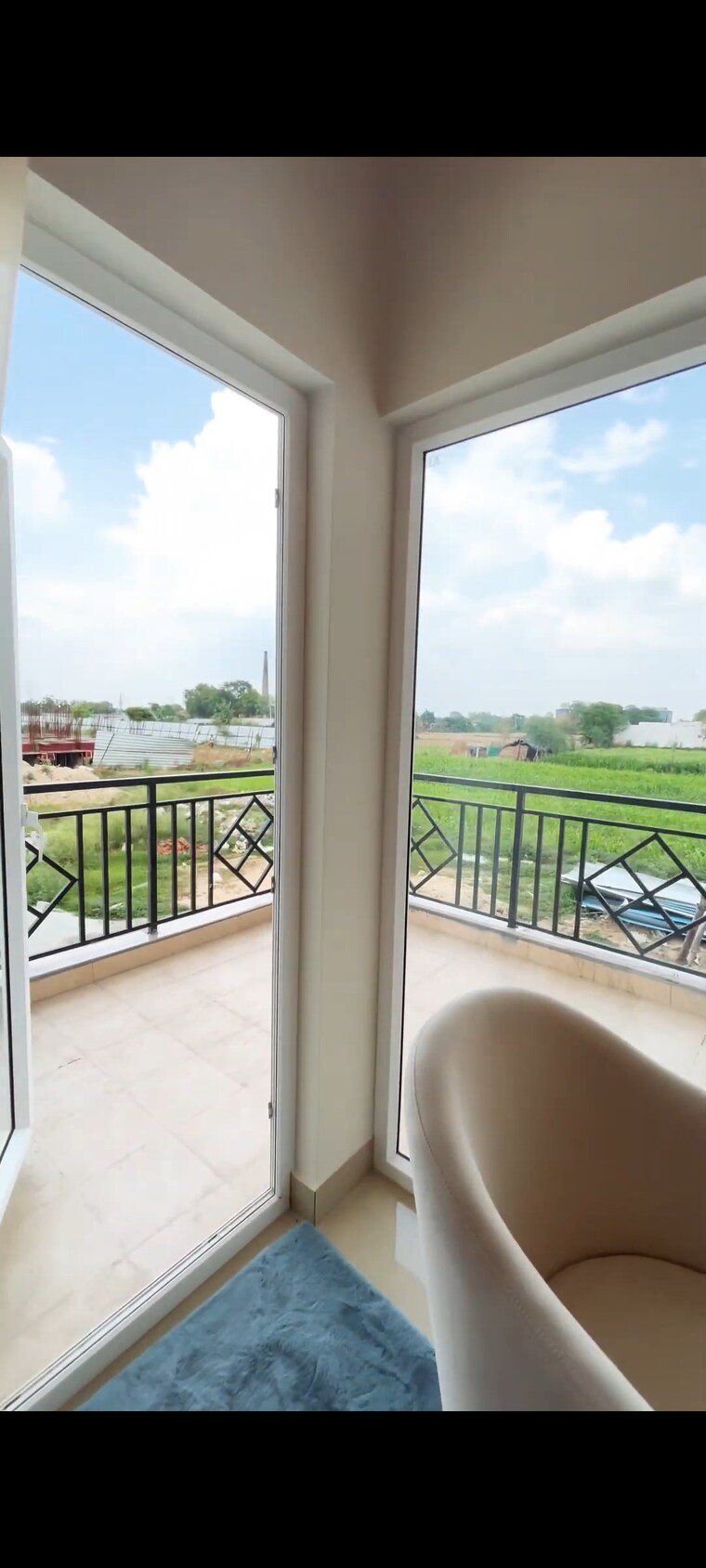 Balcony, sector 104 4 Bedroom 1100 Sq.Ft. Apartment In Sector 104 Faridabad 9090727