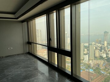 Room in 5 BHK Apartment at Lodha Trump Tower, Worli – for Sale