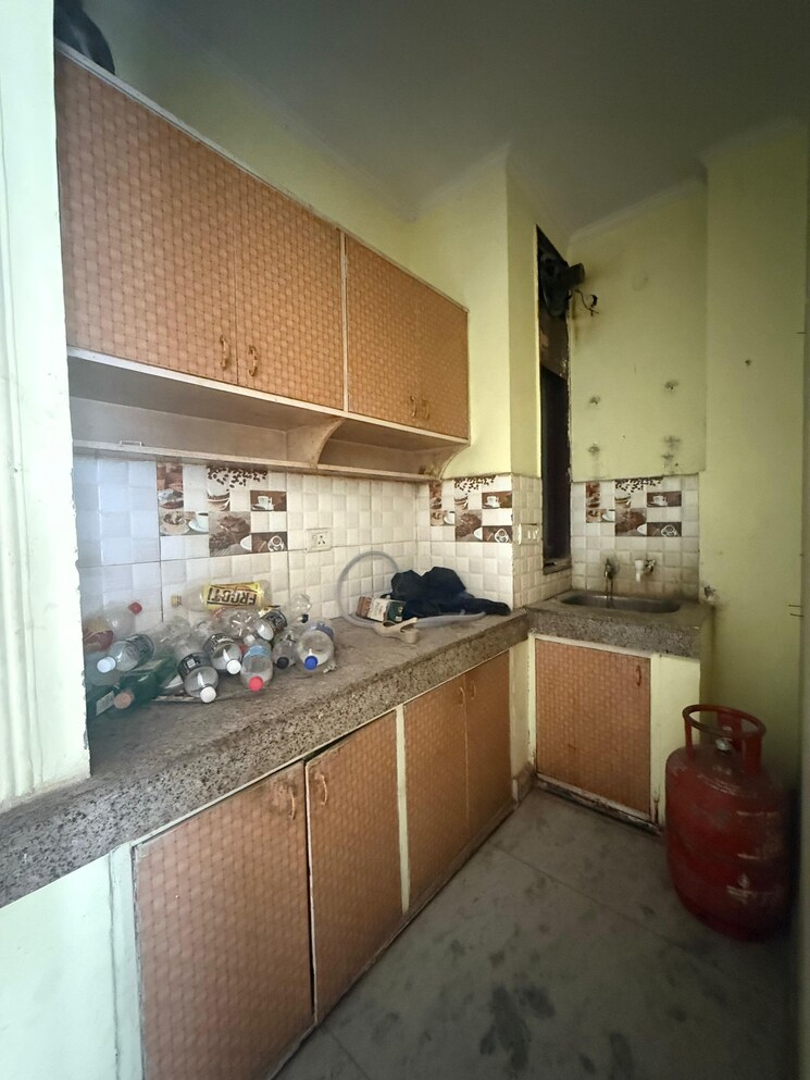 Kitchen, chattarpur 1 Bedroom 400 Sq.Ft. Builder Floor In Chattarpur Delhi 9090754