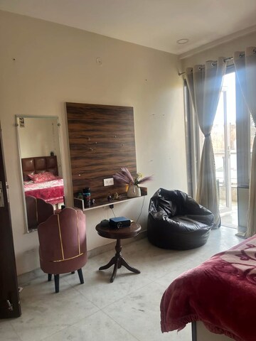 Living Room in Studio Builder Floor at Sector 23 – for Rent