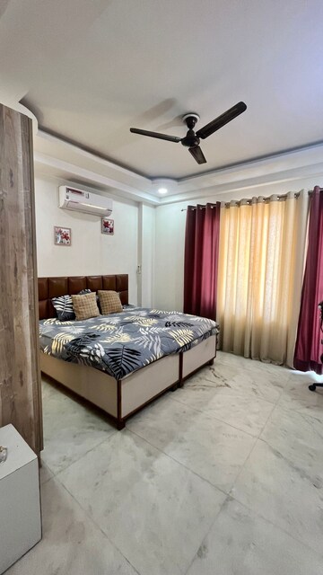 Bedroom in Studio Builder Floor at Sector 23 – for Rent