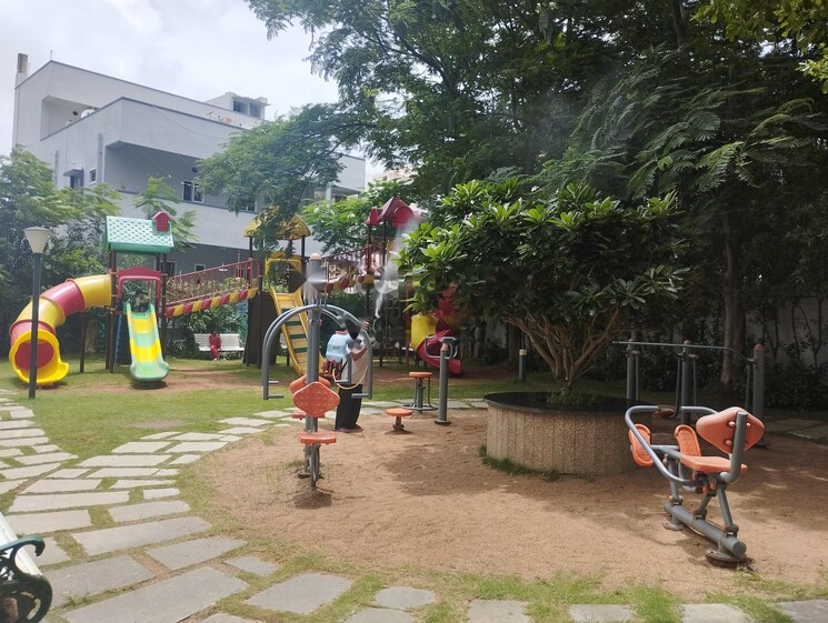 Garden, smr-vinay-iconia-hyderabad 3 Bedroom 2367 Sq.Ft. Apartment In Kondapur Hyderabad 9090737