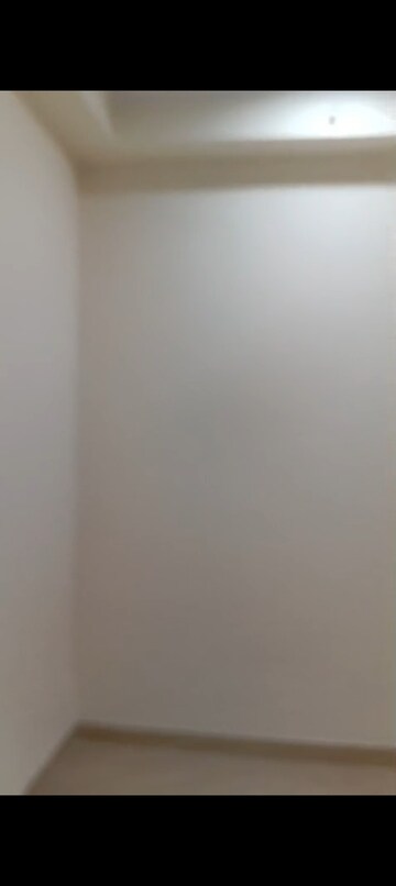 Room in 2 BHK Apartment at Gaur City 2 - 14th Avenue, Sector 16c Greater Noida – for Rent