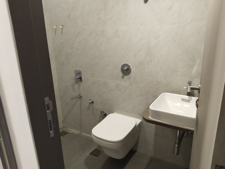 Bathroom, innovision-the-midtown 2 Bedroom 620 Sq.Ft. Apartment In Nalasopara West Palghar 9090798