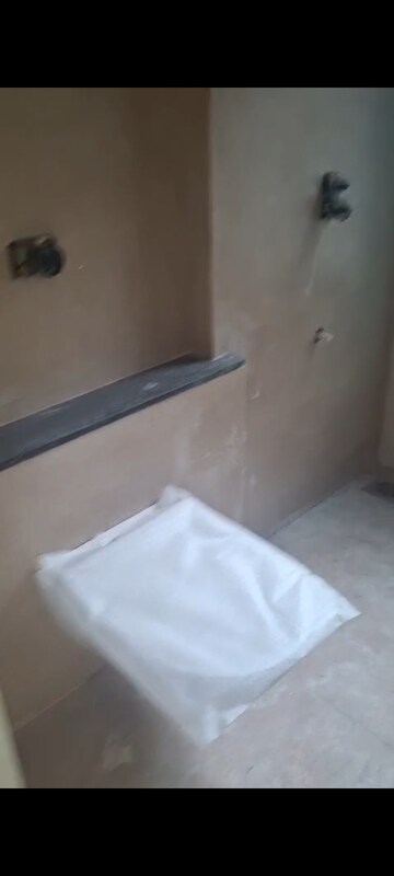 Bathroom in 2 BHK Apartment at Pruthvi Pushpanjali, Vile Parle East – for Rent