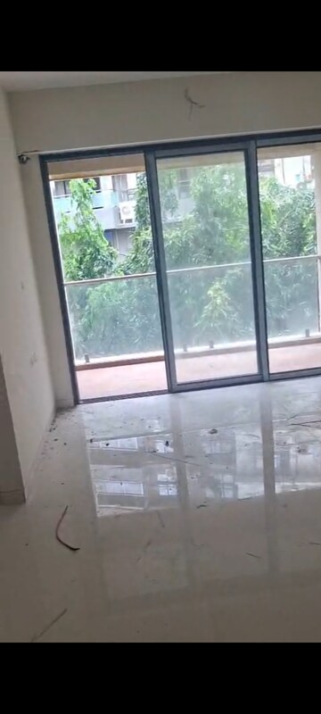 Master Plan in 2 BHK Apartment at Pruthvi Pushpanjali, Vile Parle East – for Rent