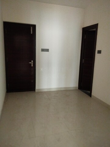 Room in 3.5 BHK Apartment at SMR Vinay Iconia Hyderabad, Kondapur – for Sale