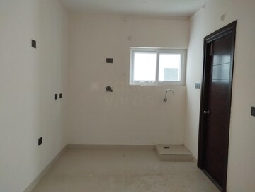 Room in 3.5 BHK Apartment at SMR Vinay Iconia Hyderabad, Kondapur – for Sale